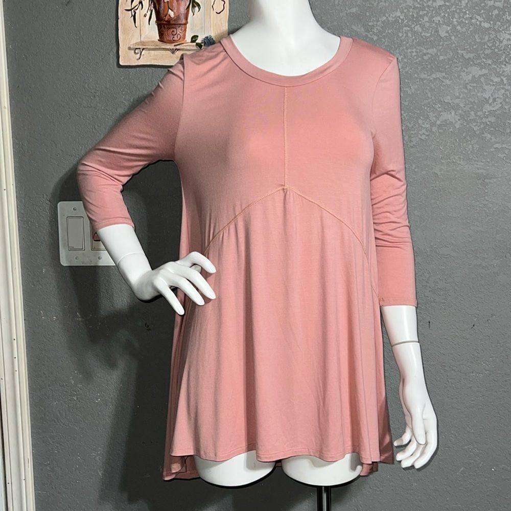 PIPHANY . long sleeve blouse, high and low - light pink